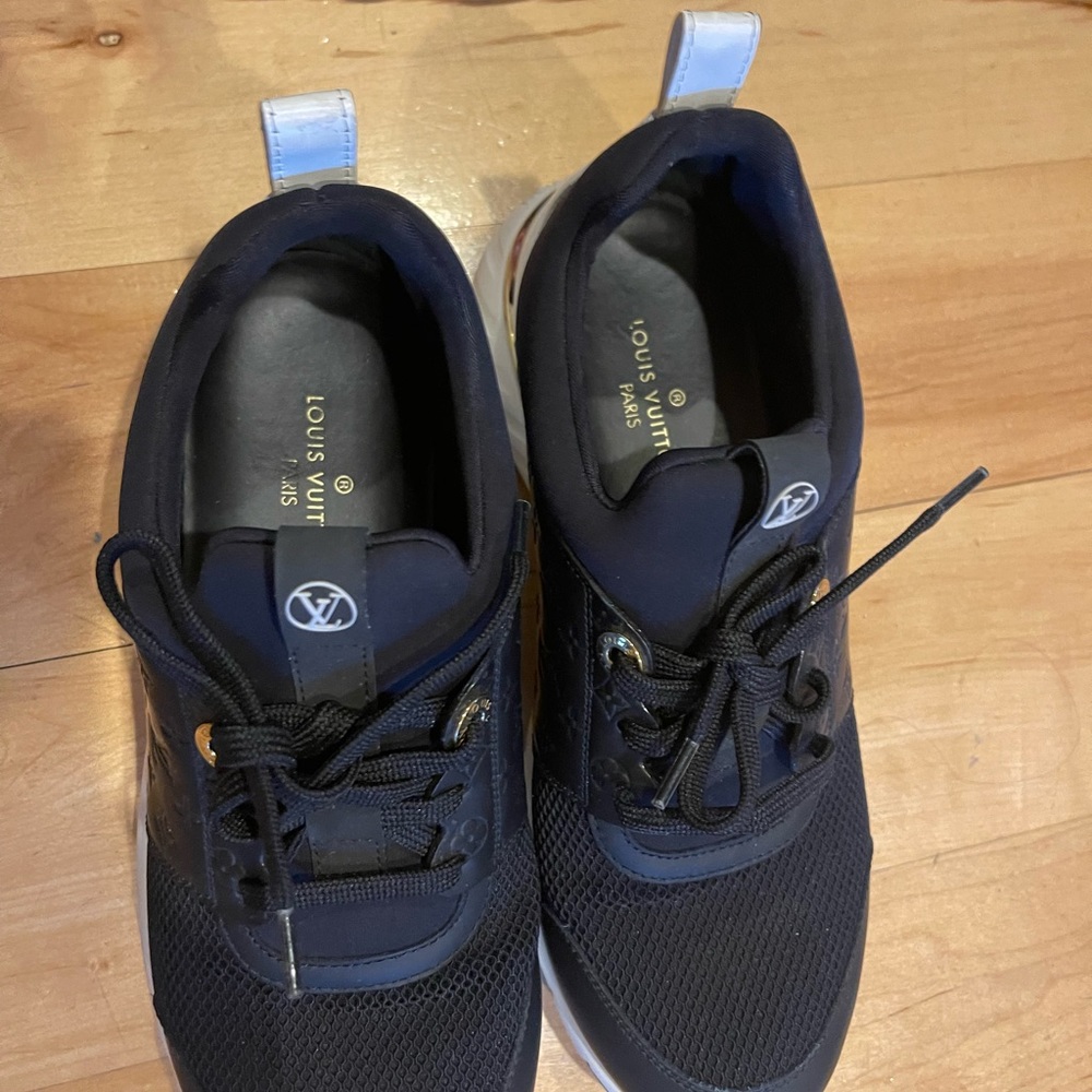 Authentic Louis Vuitton sneaker